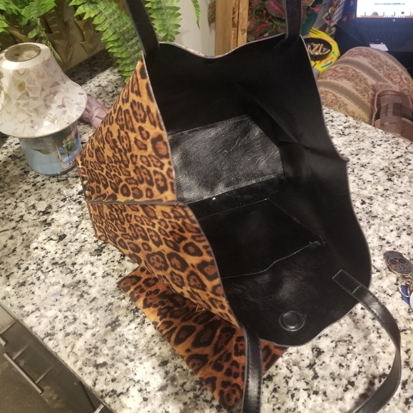 Vegan leather tote bag with matching clutch leopard, ocelot - Picture 3 of 3